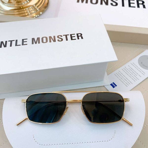 luxury 2021 brand gentle design rave square small face women men vintage gradient sunglasses optical glass uv400, Black
luxury 2021 brand gentle design rave square small face women men vintage gradient sunglasses optical glass uv400, Black