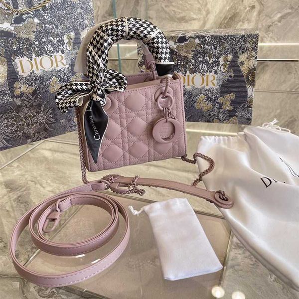 dr wallets cowhide mini lady totes handbags women shoulder crossbody bags vutton luxurys designers purse shopping bag
dr wallets cowhide mini lady totes handbags women shoulder crossbody bags vutton luxurys designers purse shopping bag