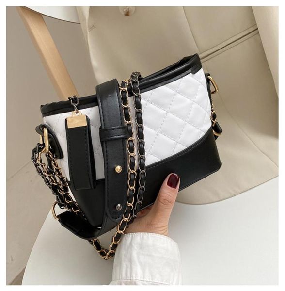 evening bags black and white stitching rhombus shoulder bag pu leather designer trend crossbody simple chain feminine pruses
evening bags black and white stitching rhombus shoulder bag pu leather designer trend crossbody simple chain feminine pruses