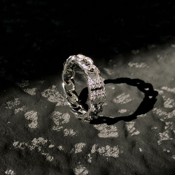 s925 sterling silver white stones chain ring men's and women's fashion light elegant atmosphere design couple gift small square lu
s925 sterling silver white stones chain ring men's and women's fashion light elegant atmosphere design couple gift small square lu