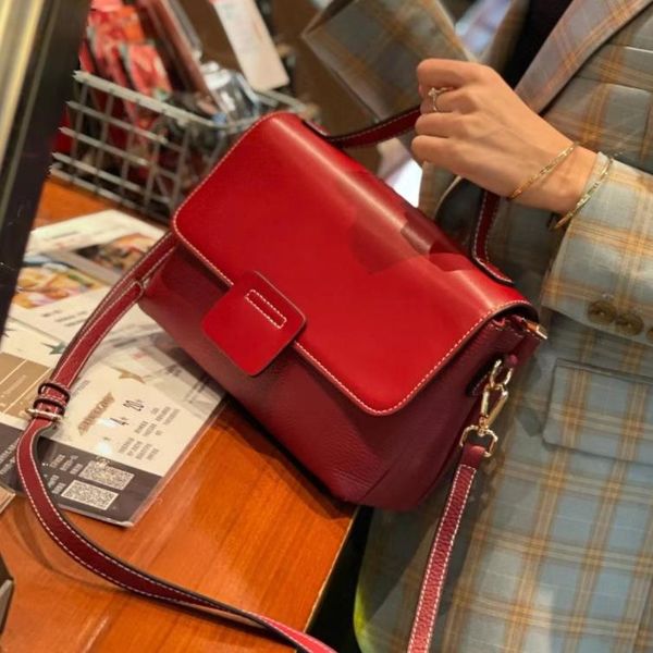 evening bags 2021 leather women's bag hand-picked shoulder messenger korean version of wind color matching summer trend .
evening bags 2021 leather women's bag hand-picked shoulder messenger korean version of wind color matching summer trend .