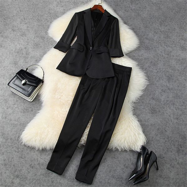 short elegant spring lady of the office engraved a blazer and suit pants piece women's clothing black fashion, White;black
short elegant spring lady of the office engraved a blazer and suit pants piece women's clothing black fashion, White;black