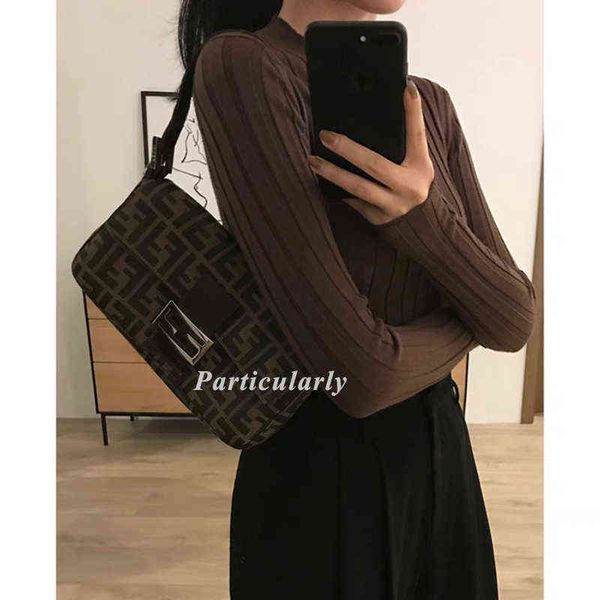 2021 mediaeval underarm bag ff single shoulder cross carrying women's old flower french stick hand holding letter portable small hand
2021 mediaeval underarm bag ff single shoulder cross carrying women's old flower french stick hand holding letter portable small hand