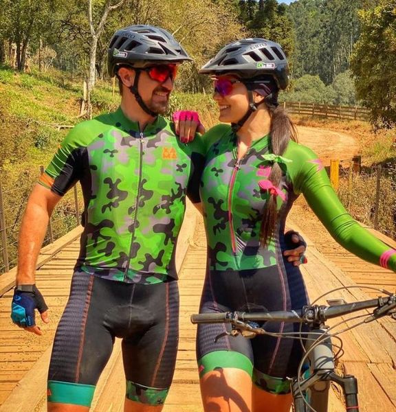 racing sets 2021 couple outfit cycling jersey. women(long sleeve skinsuit /jumpsuit) men(short jersey +bib shorts), Black;blue
racing sets 2021 couple outfit cycling jersey. women(long sleeve skinsuit /jumpsuit) men(short jersey +bib shorts), Black;blue
