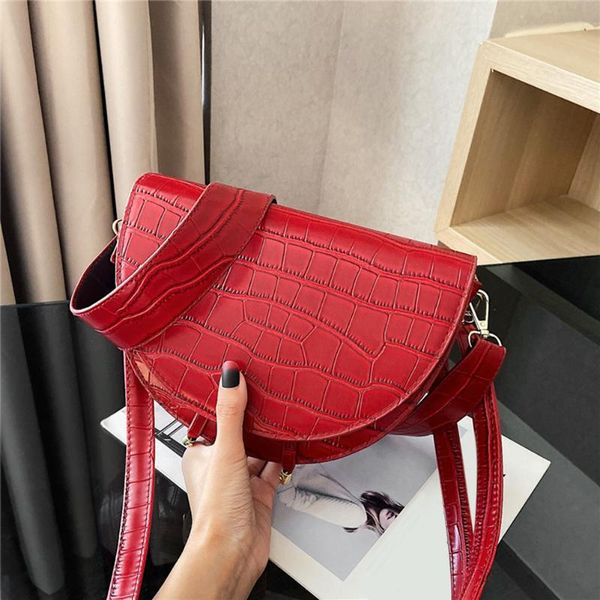 elegant crocodile pattern crossbody bag for women half round solid pu leather luxury handbag designer shoulder bags
elegant crocodile pattern crossbody bag for women half round solid pu leather luxury handbag designer shoulder bags