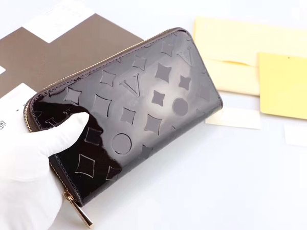 2021 fashion flowers designer zipper wallets luxurys men women leather bags classic letters coin purse original box plaid card holder m60017, Red;black
2021 fashion flowers designer zipper wallets luxurys men women leather bags classic letters coin purse original box plaid card holder m60017, Red;black