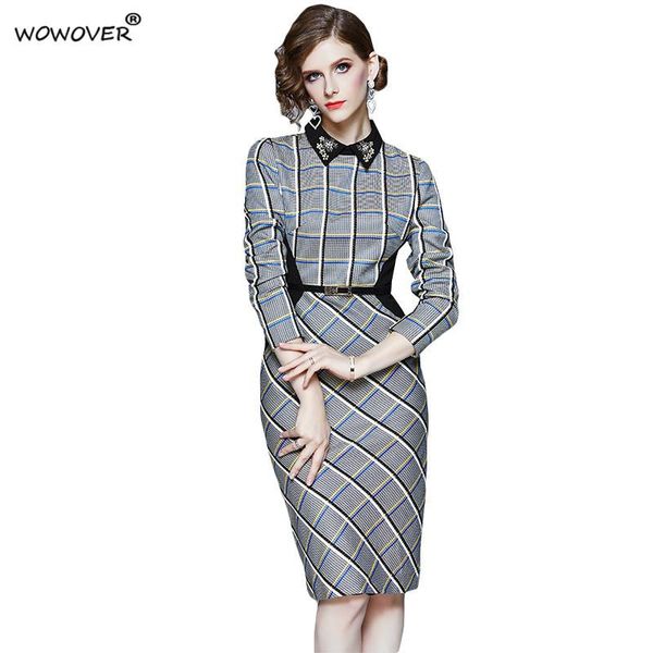 casual dresses 2021 autumn beading collar plaid vintage ol pencil dress women full sleeved elegant slim office business robe femme vestidos, Black;gray
casual dresses 2021 autumn beading collar plaid vintage ol pencil dress women full sleeved elegant slim office business robe femme vestidos, Black;gray