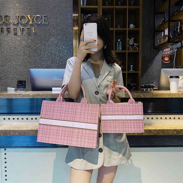 2022 factory wholesale new large capacity women's summer fashion one shoulder net red versatile handbag k7cs
2022 factory wholesale new large capacity women's summer fashion one shoulder net red versatile handbag k7cs