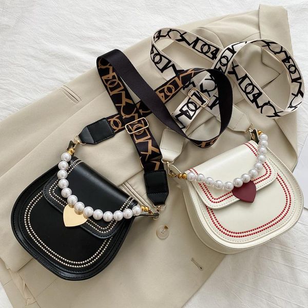 evening bags pu leather saddle for women 2021 fashion shoulder simple bag lady solid color wide strap handbags purses
evening bags pu leather saddle for women 2021 fashion shoulder simple bag lady solid color wide strap handbags purses