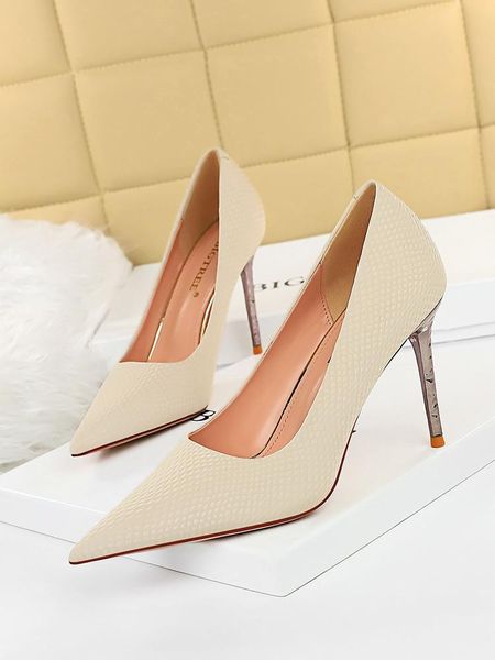 dress shoes fashionable nightclub show thin metal with and shallow mouth pointed serpentine single women high heels 2021, Black
dress shoes fashionable nightclub show thin metal with and shallow mouth pointed serpentine single women high heels 2021, Black
