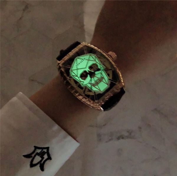 wristwatches automatic mechanical men's watch, rock style, punk skull, super luminous, leather strap, must-have for nightclubs, Slivery;brown
wristwatches automatic mechanical men's watch, rock style, punk skull, super luminous, leather strap, must-have for nightclubs, Slivery;brown