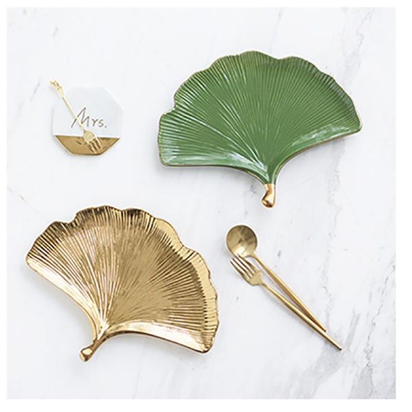kitchen storage & organization nordic luxury gold painting ceramic ginkgo leaf jewelry cosmetic tray home display dessert cake snack plate d
kitchen storage & organization nordic luxury gold painting ceramic ginkgo leaf jewelry cosmetic tray home display dessert cake snack plate d