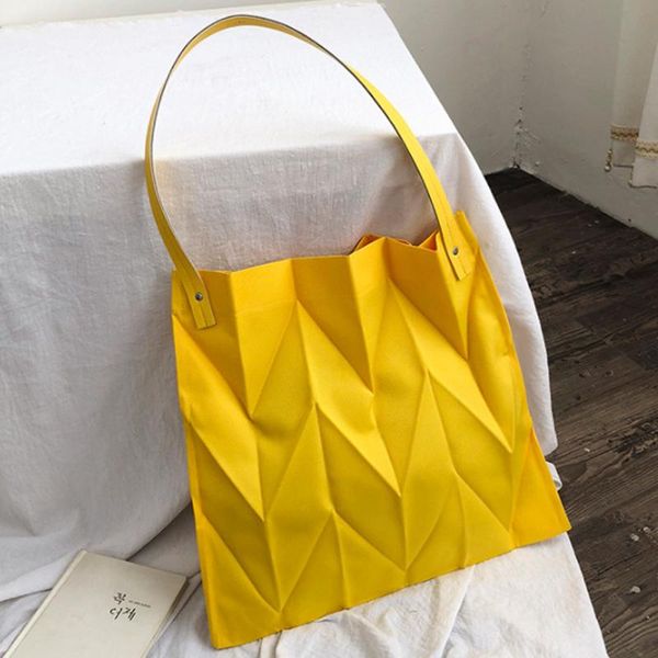 simple designer pleated shoulder bag canvas handbag 2021 environmental shopping bags
simple designer pleated shoulder bag canvas handbag 2021 environmental shopping bags