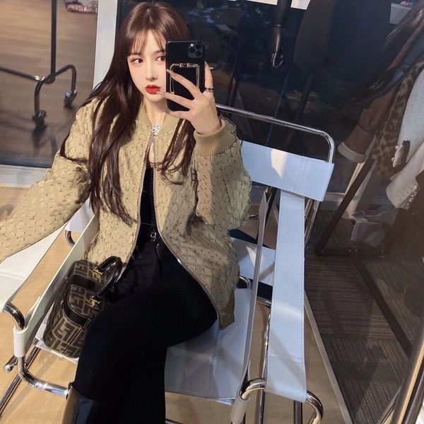 autumn 2021 fashion design women's jacket g embroidered men's same coat comfortable and warm, Black;brown
autumn 2021 fashion design women's jacket g embroidered men's same coat comfortable and warm, Black;brown