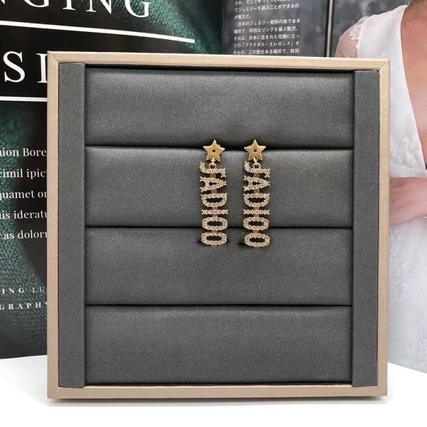 aaa designer jewelry home 2021 new simple letter studded star stud brass material cw63, Golden
aaa designer jewelry home 2021 new simple letter studded star stud brass material cw63, Golden