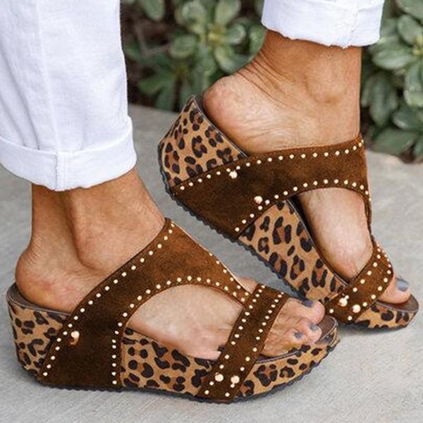 dress shoes woman faux suede rhinestones decorated leopard print soles wear high-heel platform comfortable and fashionable sandals zq0046, Black
dress shoes woman faux suede rhinestones decorated leopard print soles wear high-heel platform comfortable and fashionable sandals zq0046, Black
