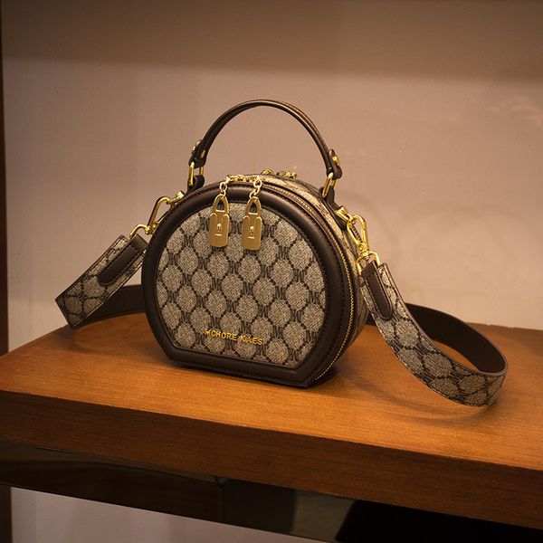 european and bag messenger female new small 2021 trend shoulder fashion retro net single wild red american round summ xpqpx
european and bag messenger female new small 2021 trend shoulder fashion retro net single wild red american round summ xpqpx