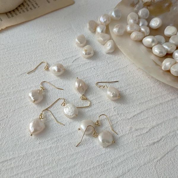 hoop & huggie vsnow baroque irregular freshwater pearl hook earring for women temperament white gold color metal jewelry pendientes, Golden;silver
hoop & huggie vsnow baroque irregular freshwater pearl hook earring for women temperament white gold color metal jewelry pendientes, Golden;silver