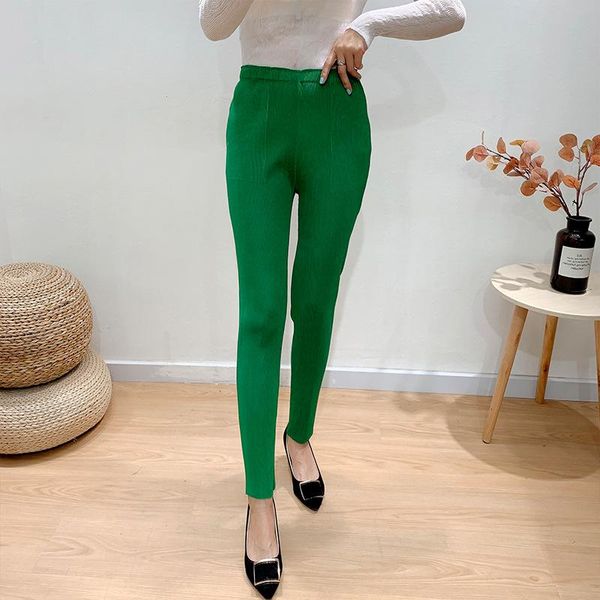 large size pants for women 45-75kg 2021 spring summer stretch miyake pleated casual pocket pencil female women's & capris, Black;white
large size pants for women 45-75kg 2021 spring summer stretch miyake pleated casual pocket pencil female women's & capris, Black;white