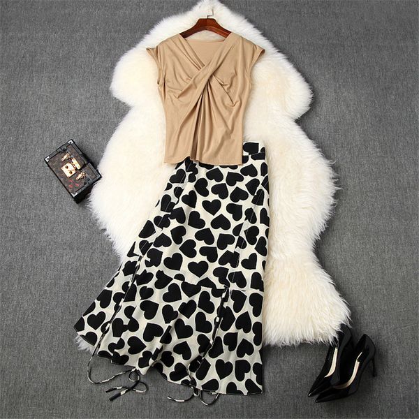 two piece dress fashion runway designers cross and heart print midi skirt 2 piece matching sets iztb, White
two piece dress fashion runway designers cross and heart print midi skirt 2 piece matching sets iztb, White