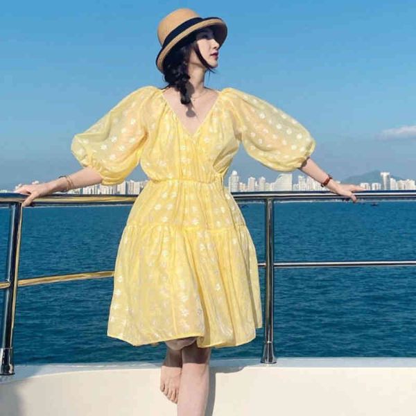 dresses 2021 summer double v neck blackless lantern sleeve yellow boho chic floral print elastic waist lady cotton blen wrap, Black;gray
dresses 2021 summer double v neck blackless lantern sleeve yellow boho chic floral print elastic waist lady cotton blen wrap, Black;gray
