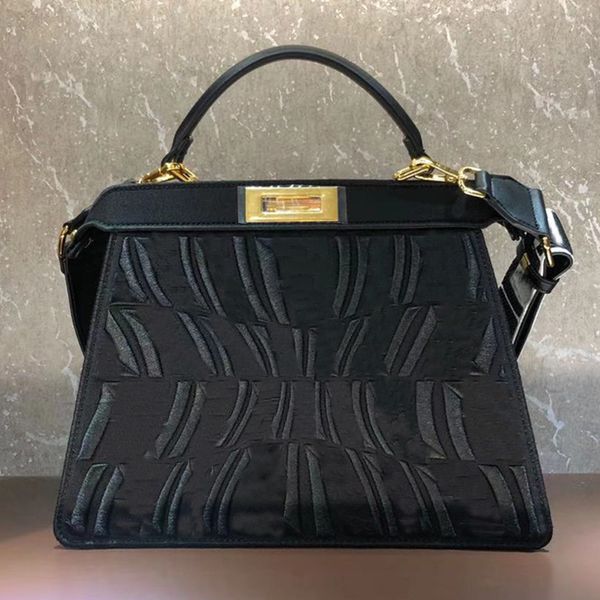 women leather embossing handbag luminous tote bag large capacity letter pack fashion crossbody back pouch high quality
women leather embossing handbag luminous tote bag large capacity letter pack fashion crossbody back pouch high quality