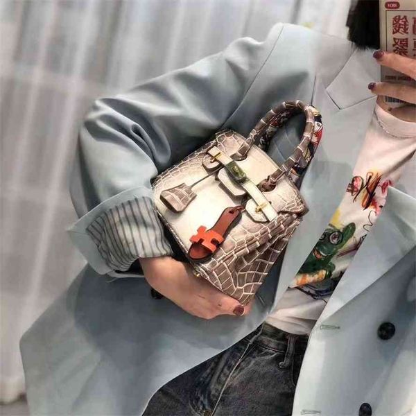 texture 2021 new fashion net red crocodile pattern handbag women's large capacity one shoulder messenger kelly bag
texture 2021 new fashion net red crocodile pattern handbag women's large capacity one shoulder messenger kelly bag
