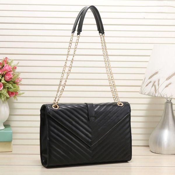 2022 designer bags womens shoulder bags chain handbag pueses fashion classic cross body letters bag with high quality
2022 designer bags womens shoulder bags chain handbag pueses fashion classic cross body letters bag with high quality
