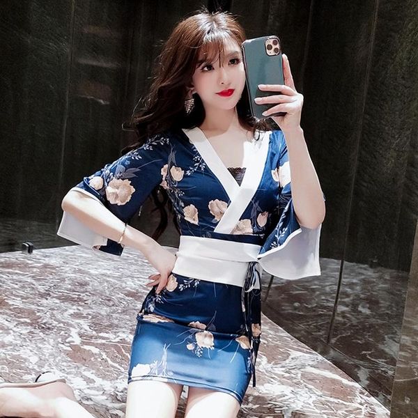 lady japanese style kimono fashion women elegant oriental clothing v-neck mini dress print yukata bathrobe gown vintage vestidos ethnic, Red
lady japanese style kimono fashion women elegant oriental clothing v-neck mini dress print yukata bathrobe gown vintage vestidos ethnic, Red