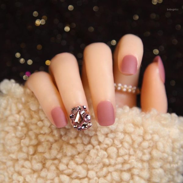24pcs short frosted matte fake nails with glue bridal round head press on nail patches wedding rhinestones for winter autumn ty1, Red;gold
24pcs short frosted matte fake nails with glue bridal round head press on nail patches wedding rhinestones for winter autumn ty1, Red;gold