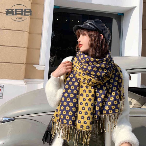 scarf imitation cashmere warm double-sided elegant small safflower women's autumn and shawl fashion tassel style, Blue;gray
scarf imitation cashmere warm double-sided elegant small safflower women's autumn and shawl fashion tassel style, Blue;gray