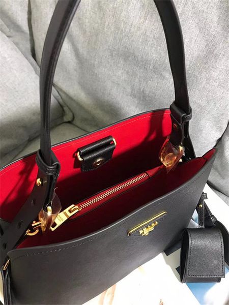 designer luxury bags satchel messenger handbag strim handles with shoulder strap crossbody french bag genuine leather
designer luxury bags satchel messenger handbag strim handles with shoulder strap crossbody french bag genuine leather