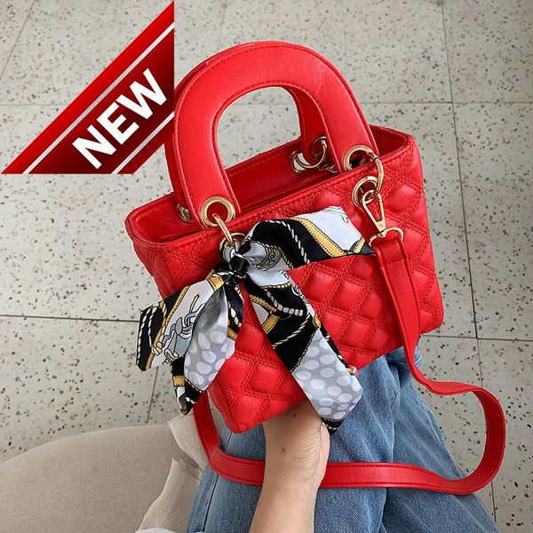 lingge princess dai 2020 new autumn and winter tide korean single shoulder messenger bag portable women's
lingge princess dai 2020 new autumn and winter tide korean single shoulder messenger bag portable women's