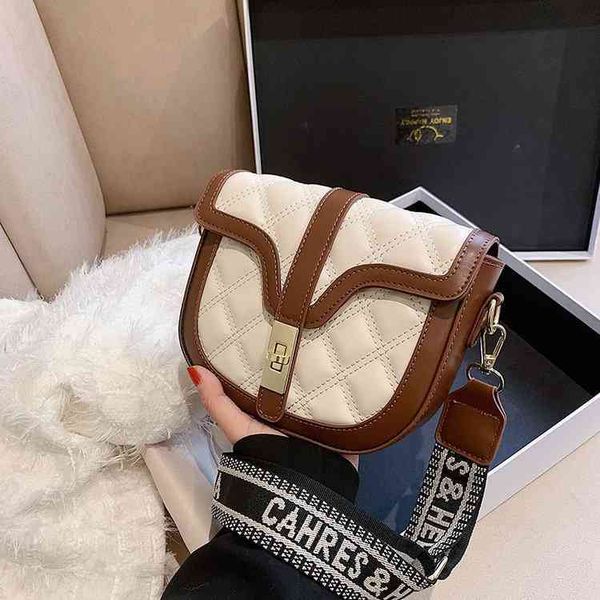 bag2022 factory wholesale new contrast saddle bag new color matching buckle flip underarm rhombic lattice embroidered thread single shoulder
bag2022 factory wholesale new contrast saddle bag new color matching buckle flip underarm rhombic lattice embroidered thread single shoulder