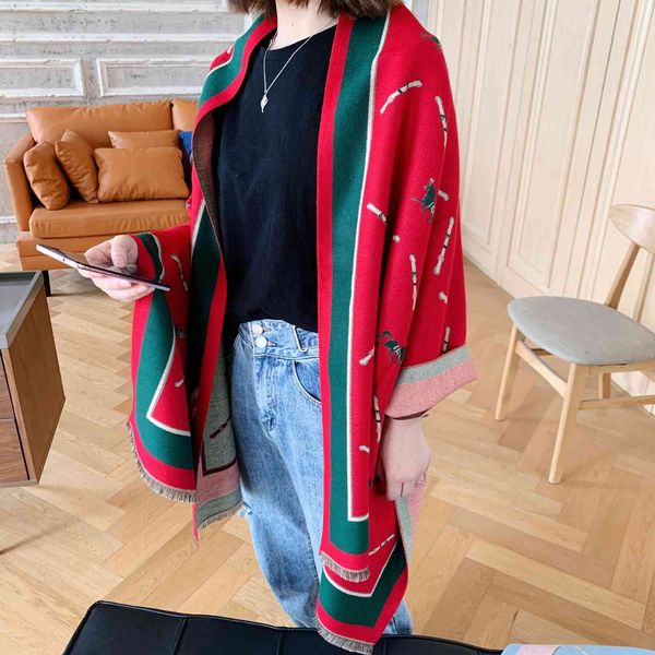design autumn and 2020 new imitation cashmere scarf fashion pattern women's thickened printing splicing shawl warm bib, Blue;gray
design autumn and 2020 new imitation cashmere scarf fashion pattern women's thickened printing splicing shawl warm bib, Blue;gray