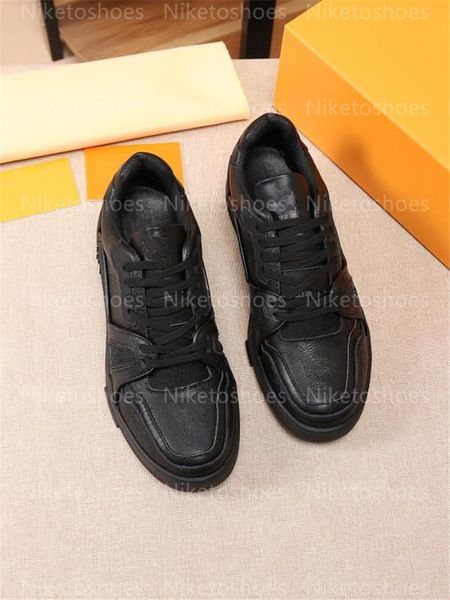 luxurys designers shoes white black grained calf leather mens shoe embossed sneaker sports rubber outsole trainer sneak
luxurys designers shoes white black grained calf leather mens shoe embossed sneaker sports rubber outsole trainer sneak