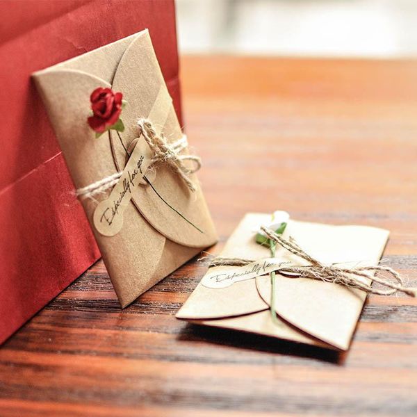 greeting cards 5pcs vintage diy kraft paper invitation card with envelope handmade dry flower wedding party
greeting cards 5pcs vintage diy kraft paper invitation card with envelope handmade dry flower wedding party