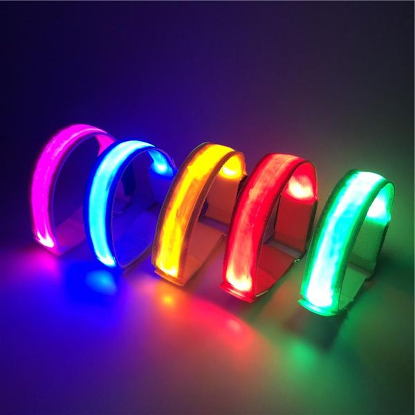 outdoor sports night running armband led light safety belt arm leg warning wristband cycling bike bicycle party luces bicicleta lights
outdoor sports night running armband led light safety belt arm leg warning wristband cycling bike bicycle party luces bicicleta lights