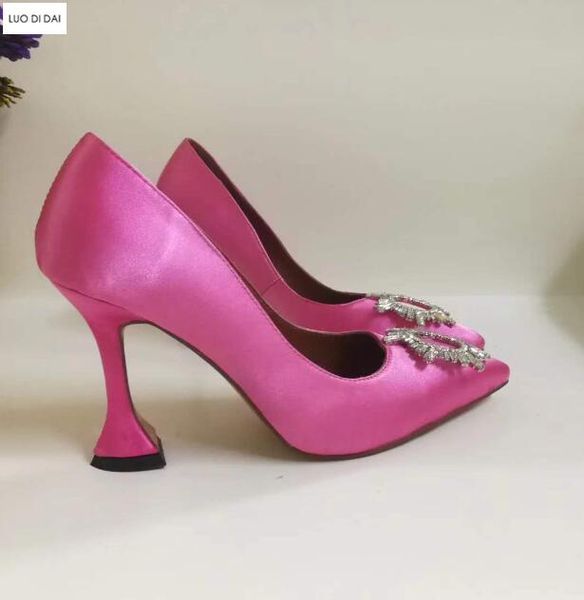 dress shoes 2021 arrival women satin high heels thin heel pumps party pink point toe diamond, Black
dress shoes 2021 arrival women satin high heels thin heel pumps party pink point toe diamond, Black