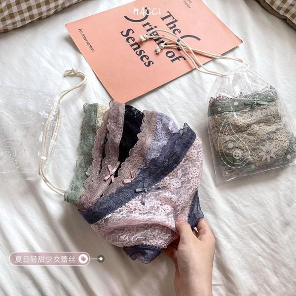 women's panties four piece set of french lace fashion invisible comfort briefs mid waist seamless underpants, Black;pink
women's panties four piece set of french lace fashion invisible comfort briefs mid waist seamless underpants, Black;pink
