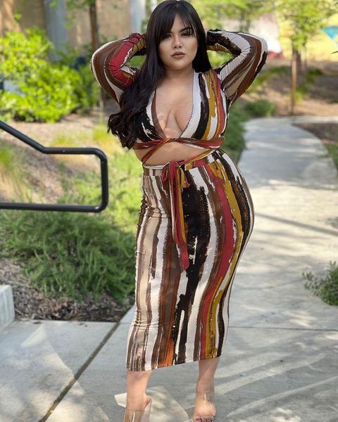 plus size tracksuits and diverse wearing method printed long sleeve skirt two-piece set, Black
plus size tracksuits and diverse wearing method printed long sleeve skirt two-piece set, Black