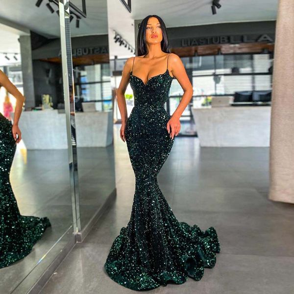 emerald green spaghetti sequined mermaid evening dresses sweep train plus size formal prom party gowns vestidos de noche, Black;red
emerald green spaghetti sequined mermaid evening dresses sweep train plus size formal prom party gowns vestidos de noche, Black;red