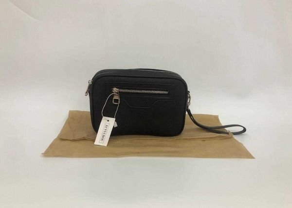 paris style famous designer men women classic fashion large and medium size clutch purse handbag
paris style famous designer men women classic fashion large and medium size clutch purse handbag