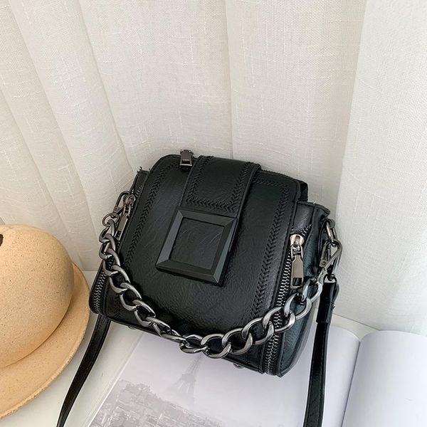 evening bags 2021 retro chains hasp shoulder bag small delicate bucket female crossbody ladies handbag luxury designer
evening bags 2021 retro chains hasp shoulder bag small delicate bucket female crossbody ladies handbag luxury designer