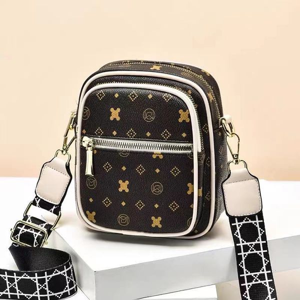 2022 balencaigas bag fashion b family high version women's crocodiless hourglass leather one shoulder slant cross sa1b
2022 balencaigas bag fashion b family high version women's crocodiless hourglass leather one shoulder slant cross sa1b