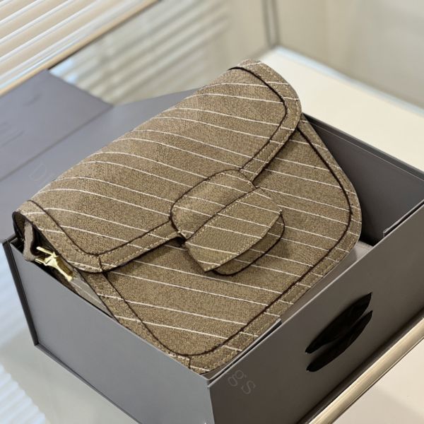 2022 ss co-branded new messenger lady shoulder bags fashion cross body hasp flaps envelope interior zipper pocket women famous designe walle
2022 ss co-branded new messenger lady shoulder bags fashion cross body hasp flaps envelope interior zipper pocket women famous designe walle