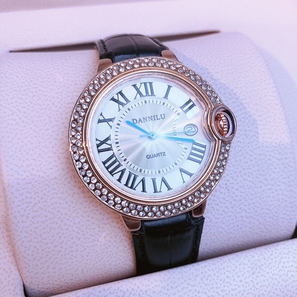 european and american fashion high-end new full diamond watch female balloon brand same imported quartz movement womens watch live broadcast, Slivery;brown
european and american fashion high-end new full diamond watch female balloon brand same imported quartz movement womens watch live broadcast, Slivery;brown