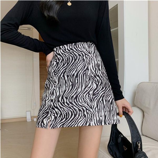 skirts spring summer 2021 womens retro hong kong-flavored zebra short skirt high waist slim fashion a-line plaid woman, Black
skirts spring summer 2021 womens retro hong kong-flavored zebra short skirt high waist slim fashion a-line plaid woman, Black