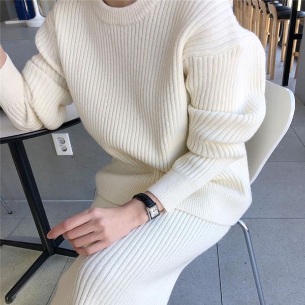 women's sweaters large-sized french korean pullovers fancied around the loose neck pit strip sleeve long waist high wrap sweater skirt, White;black
women's sweaters large-sized french korean pullovers fancied around the loose neck pit strip sleeve long waist high wrap sweater skirt, White;black