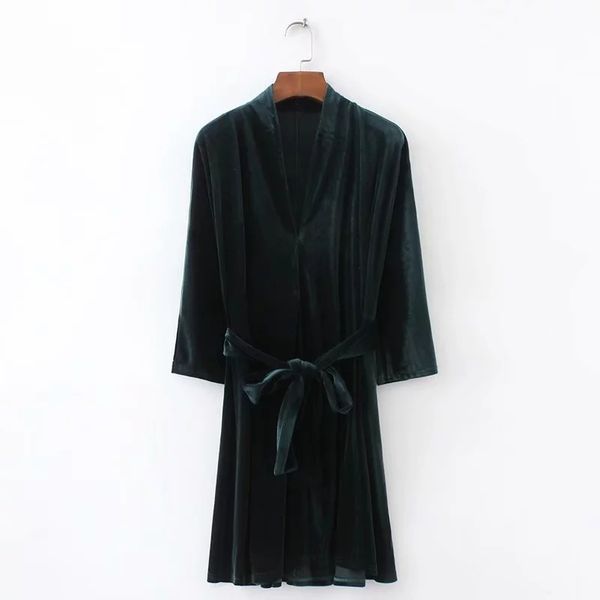 casual lady v neck sashes velvet mini dress fashion women three quarter sleeve dresses autumn femme vestidos d2062 210430, Black;gray
casual lady v neck sashes velvet mini dress fashion women three quarter sleeve dresses autumn femme vestidos d2062 210430, Black;gray